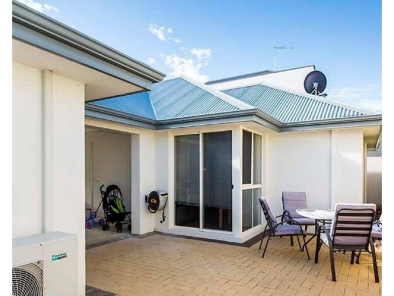 8 Redfern Bend, Clarkson WA 6030