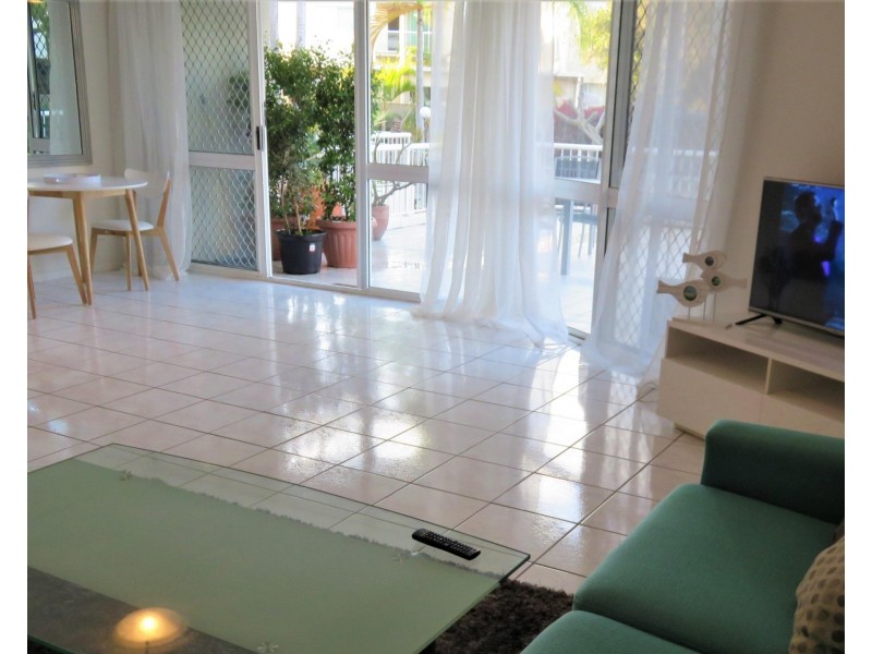 * Seagull Avenue, Mermaid Beach QLD 4218