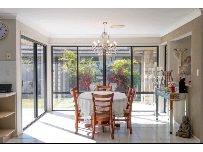 13 Benjamin Court, Yamanto QLD 4305