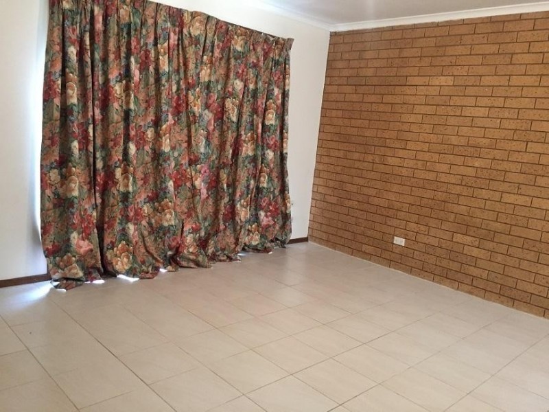 1-4/268 Noyes Street, Deniliquin NSW 2710