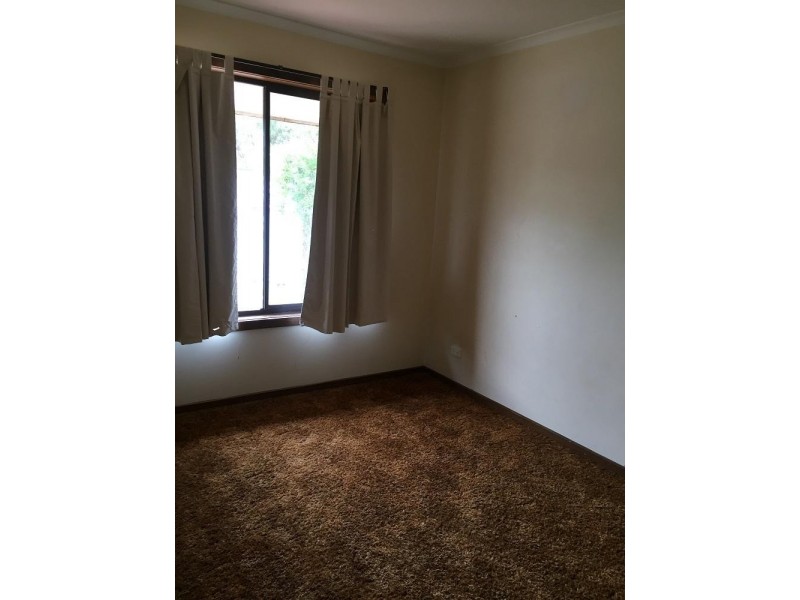 1-4/268 Noyes Street, Deniliquin NSW 2710