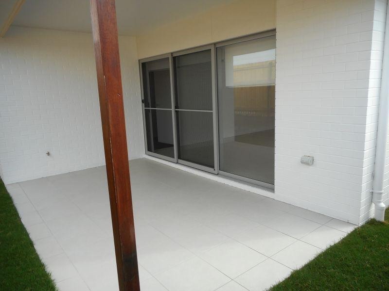 45 Meadows Boulevard, Strathpine QLD 4500