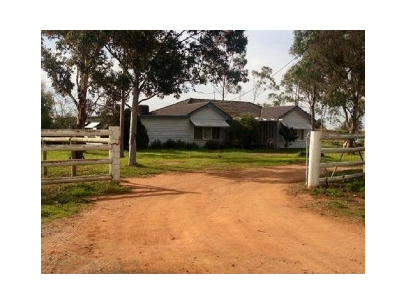 20342 Riverina Highway, Deniliquin NSW 2710