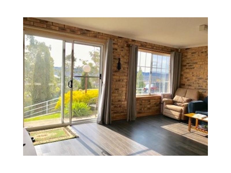 18 Jabez Crescent, Lenah Valley TAS 7008