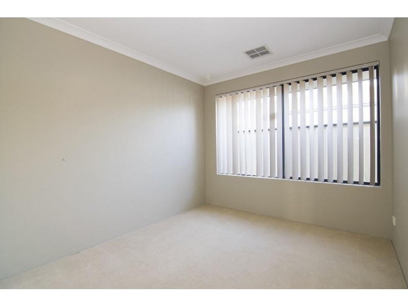 12 Salamanca Turn, Clarkson WA 6030