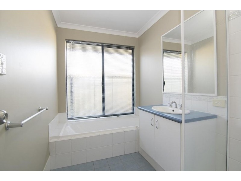 12 Salamanca Turn, Clarkson WA 6030