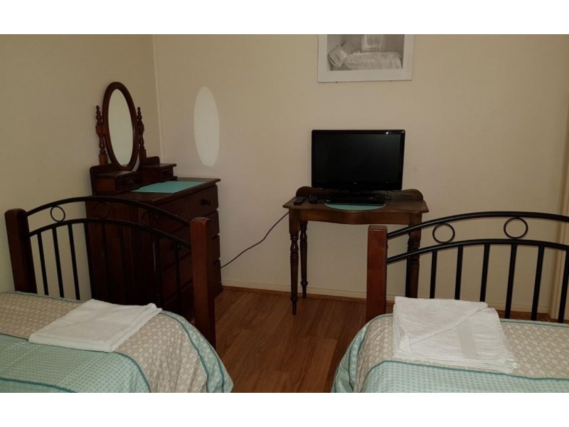 * Richman Avenue, Prospect SA 5082