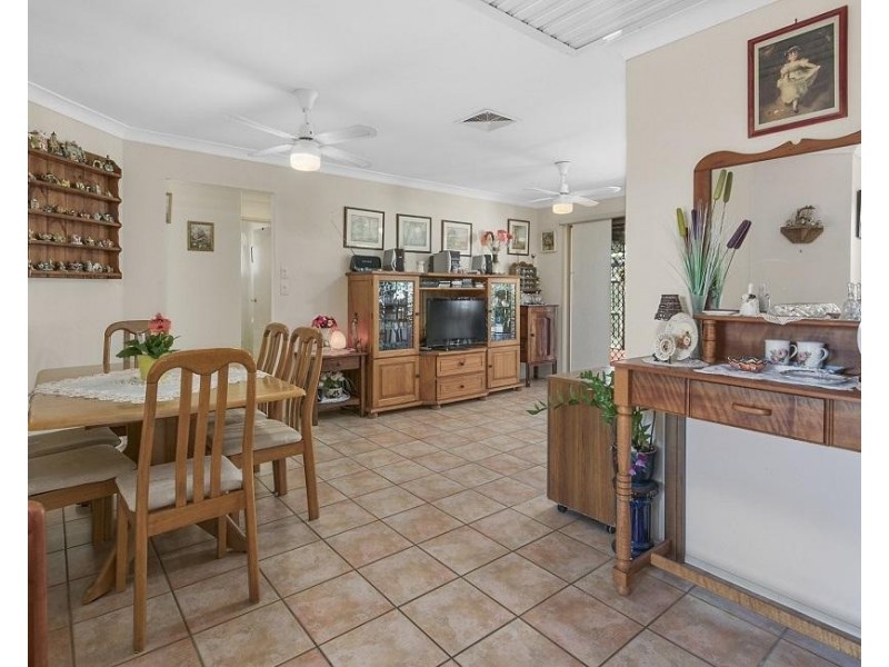 40 Amanda Street, Wynnum West QLD 4178