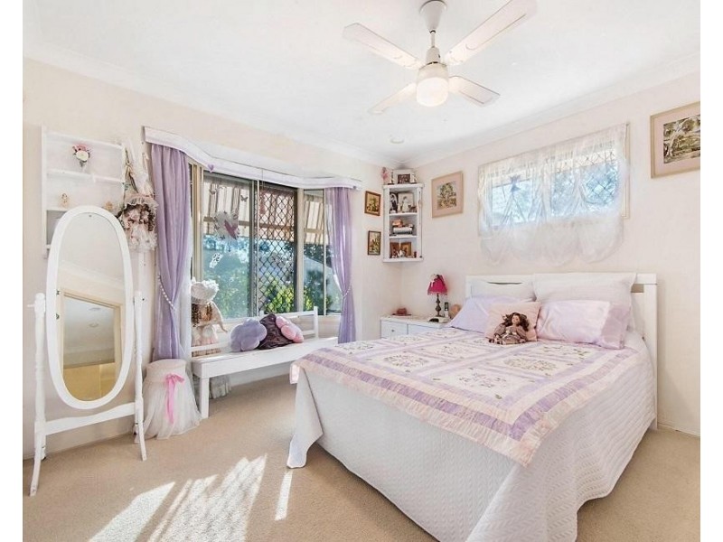 40 Amanda Street, Wynnum West QLD 4178