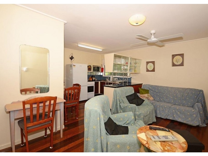 4 White Street, Point Vernon QLD 4655