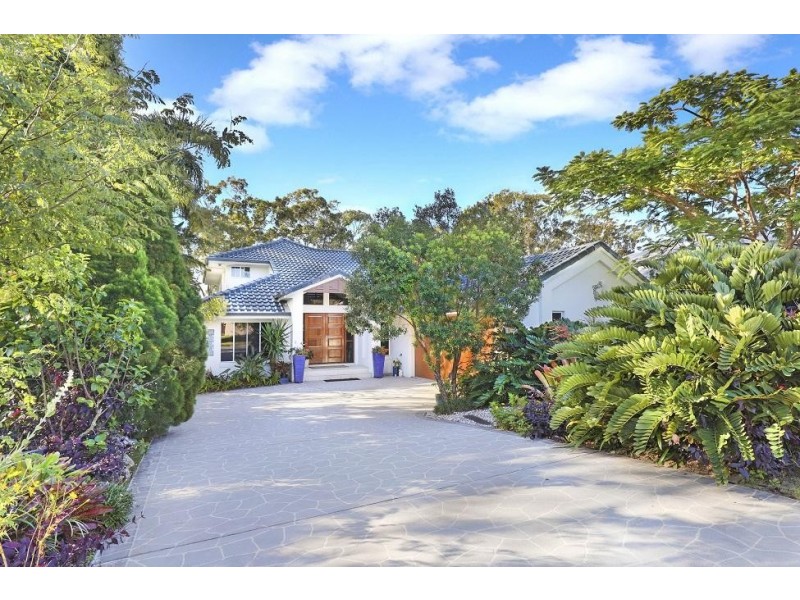 18 Lakeside Drive, Peregian Springs QLD 4573