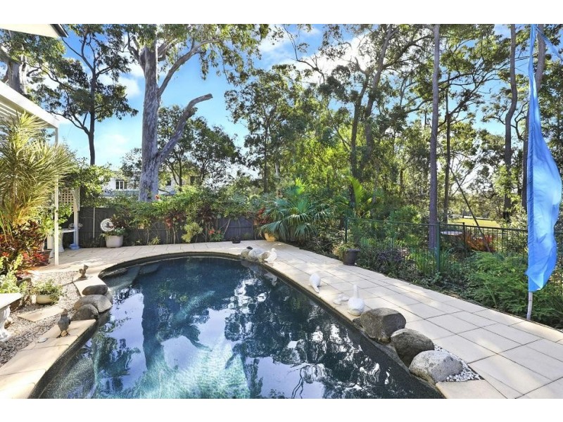 18 Lakeside Drive, Peregian Springs QLD 4573