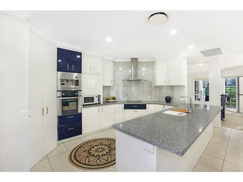 18 Lakeside Drive, Peregian Springs QLD 4573