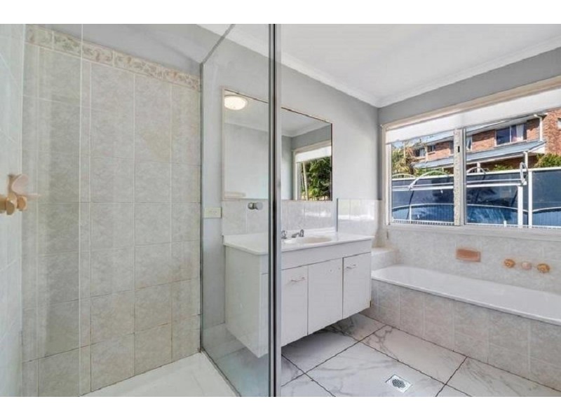 172 Castile Crescent, Edens Landing QLD 4207