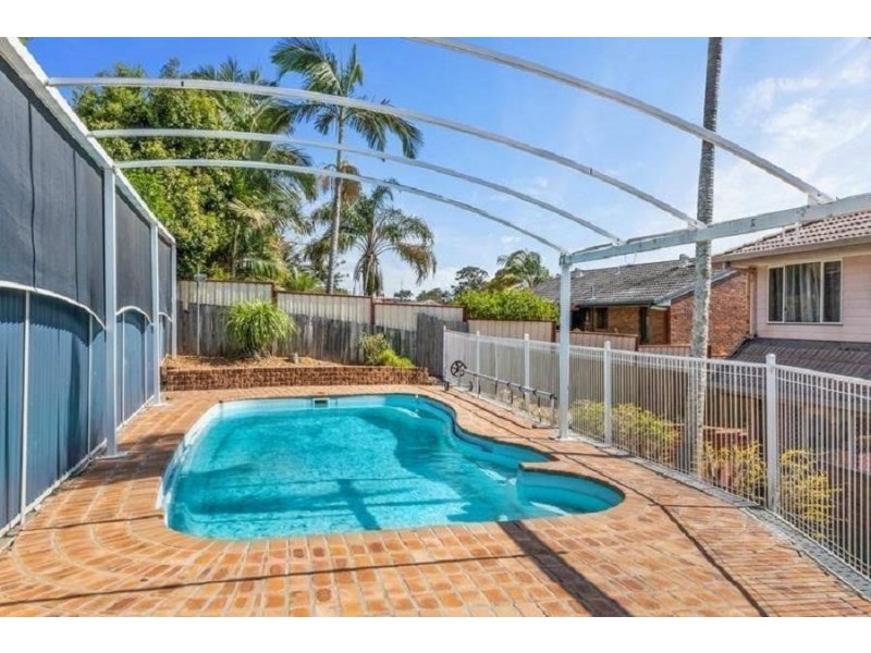 172 Castile Crescent, Edens Landing QLD 4207