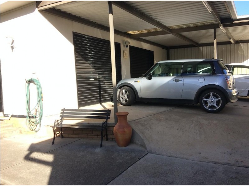 1/43A Girraween Road, Girraween NSW 2145