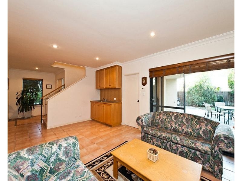 144 Cobb Street, Doubleview WA 6018