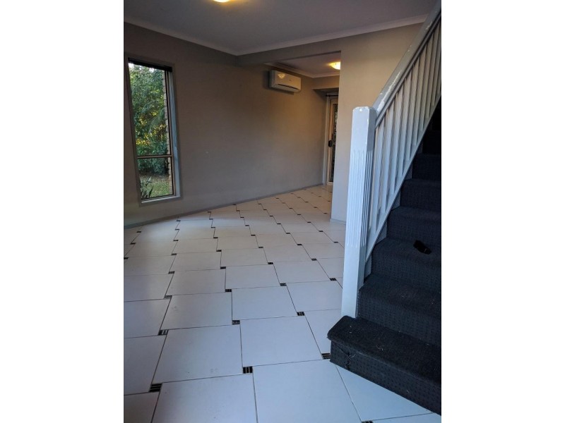 27/13 Bridge Street, Redbank QLD 4301