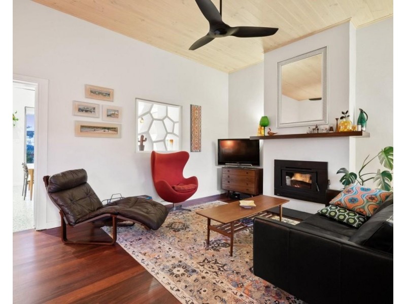 8 Wesley Street, South Fremantle WA 6162