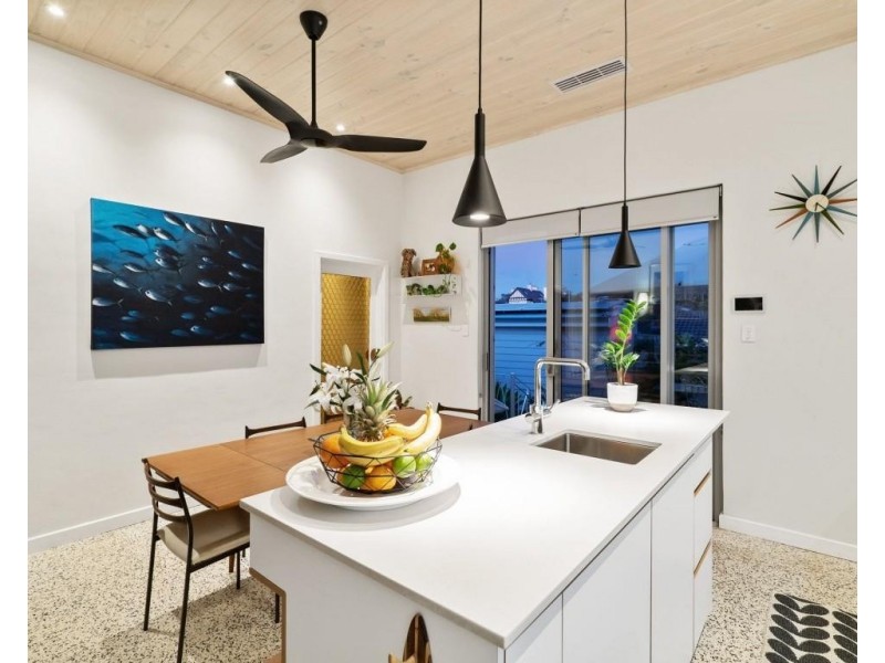 8 Wesley Street, South Fremantle WA 6162