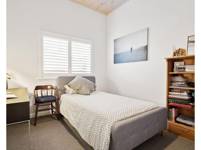 8 Wesley Street, South Fremantle WA 6162