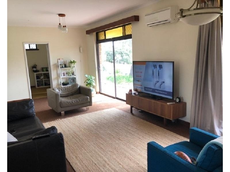 27 Rinaldi Crescent, Karrinyup WA 6018