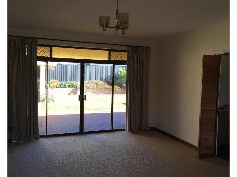 27 Rinaldi Crescent, Karrinyup WA 6018