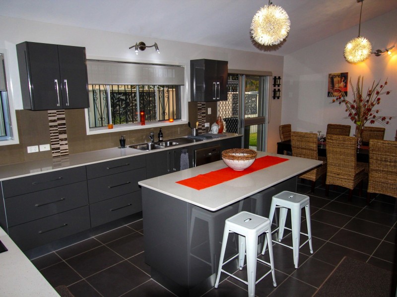 12 Dromos Street, Eight Mile Plains QLD 4113