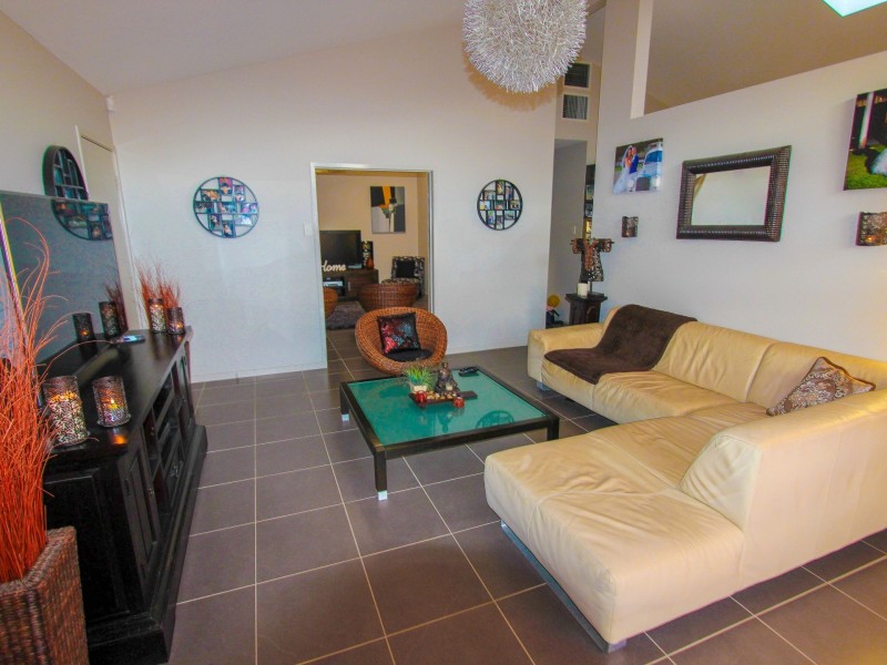 12 Dromos Street, Eight Mile Plains QLD 4113