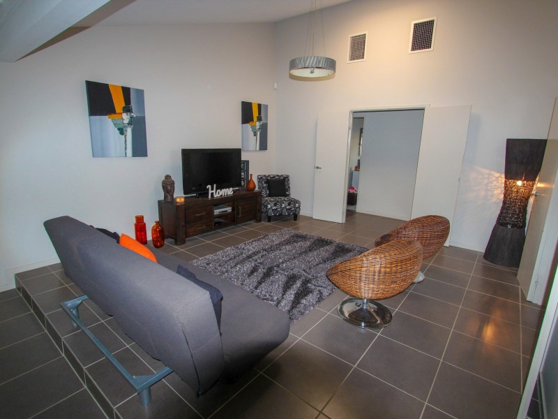 12 Dromos Street, Eight Mile Plains QLD 4113