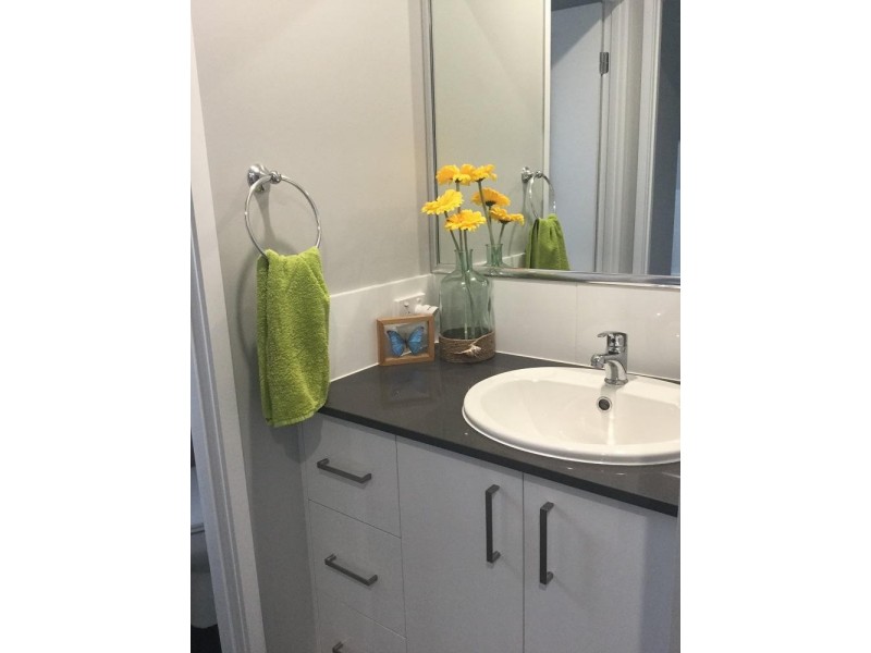 9 Harvey Lane, Meridan Plains QLD 4551