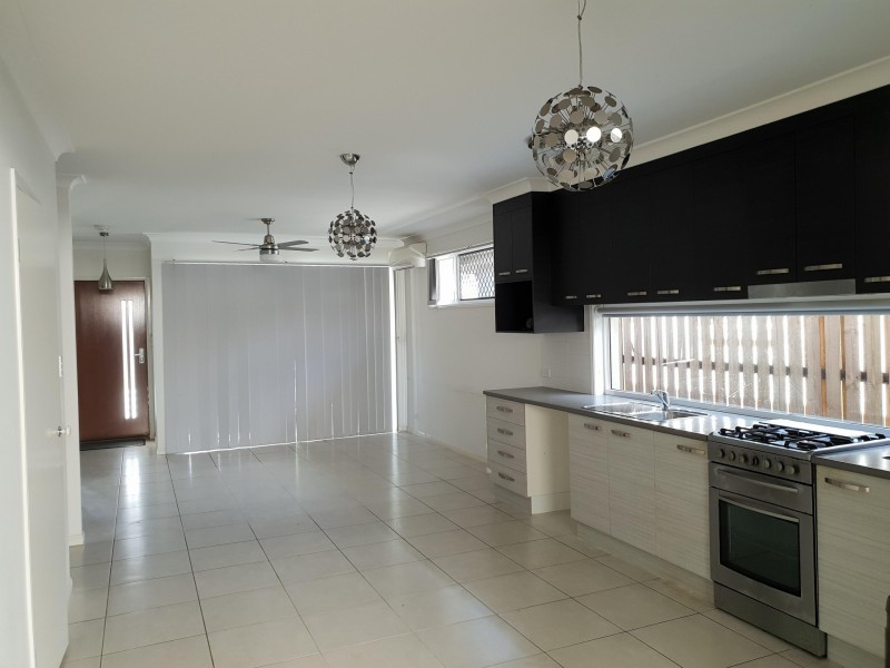 6 Hinchinbrook Avenue, Fitzgibbon QLD 4018