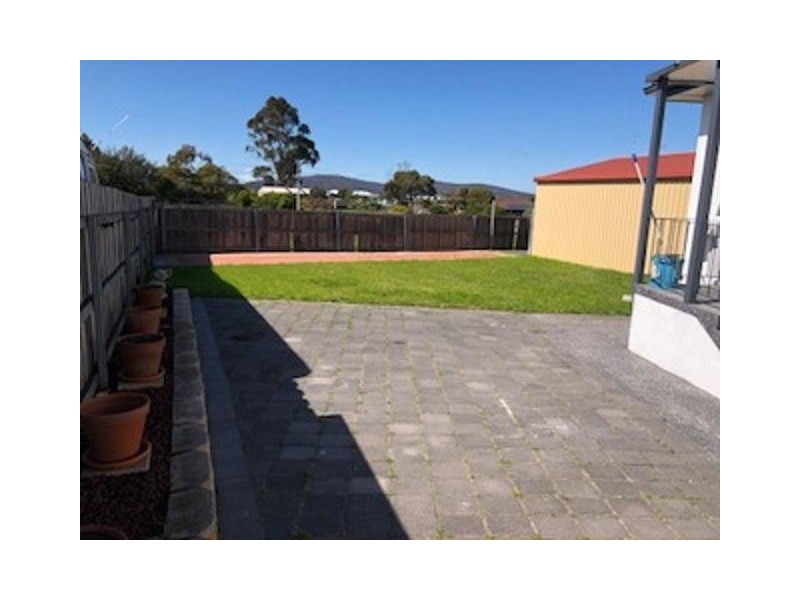 90 Duntroon Drive, Rokeby TAS 7019