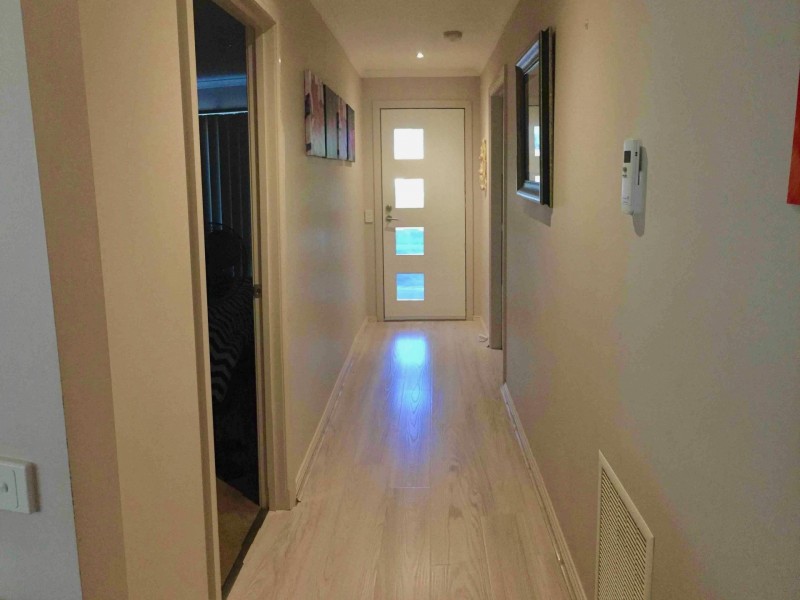 43 Tyndall Street, Cranbourne East VIC 3977