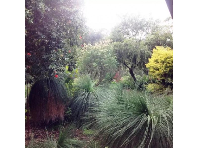 13 Landers Road, Lesmurdie WA 6076