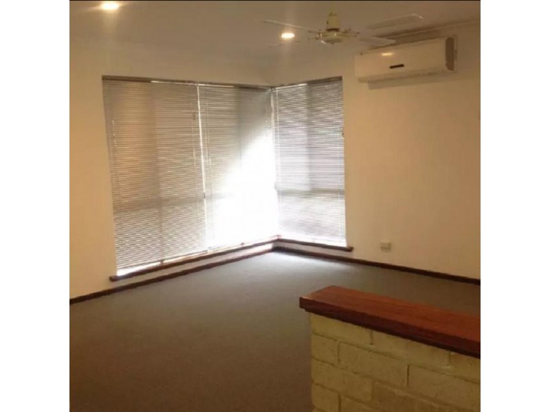 13 Landers Road, Lesmurdie WA 6076