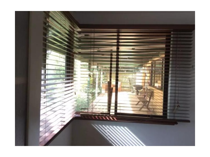 13 Landers Road, Lesmurdie WA 6076