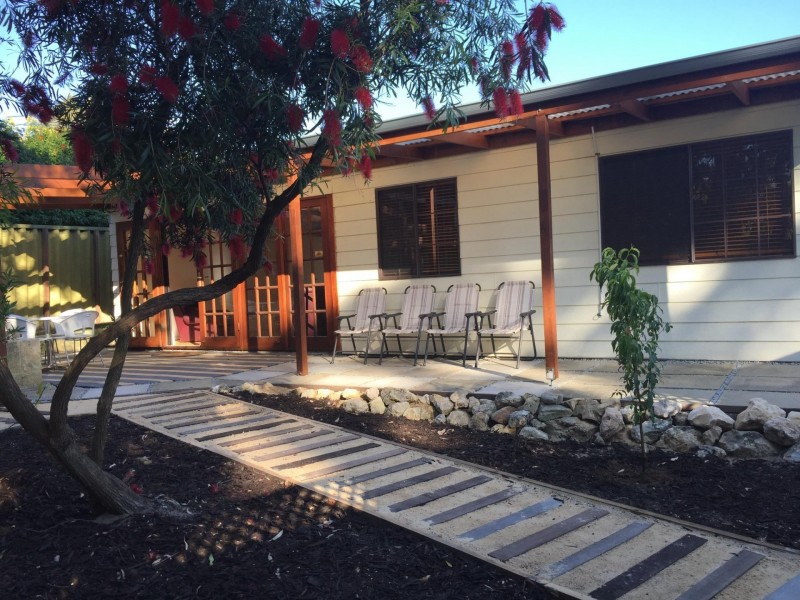 2 Sumpton Street, Hilton WA 6163