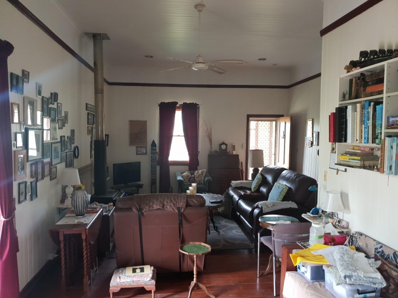 16 Eileen Crescent, Horse Camp QLD 4671