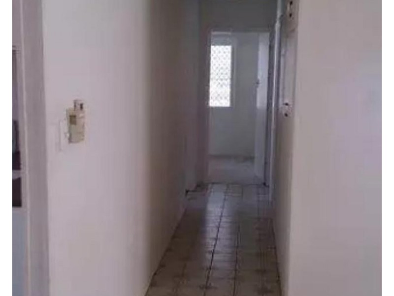 2 Fern Street, Holloways Beach QLD 4878