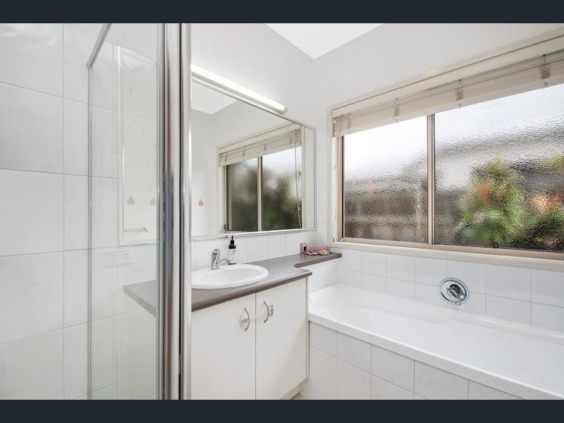 7 Oyster Court, Twin Waters QLD 4564
