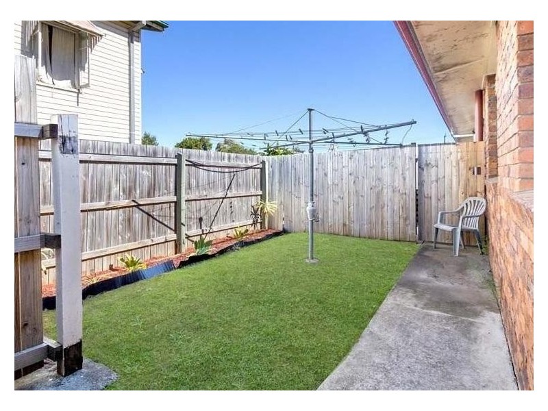1/12 Charles Street, Caboolture QLD 4510