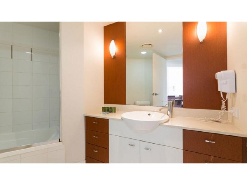 1043/23 Ferny Avenue, Surfers Paradise QLD 4217