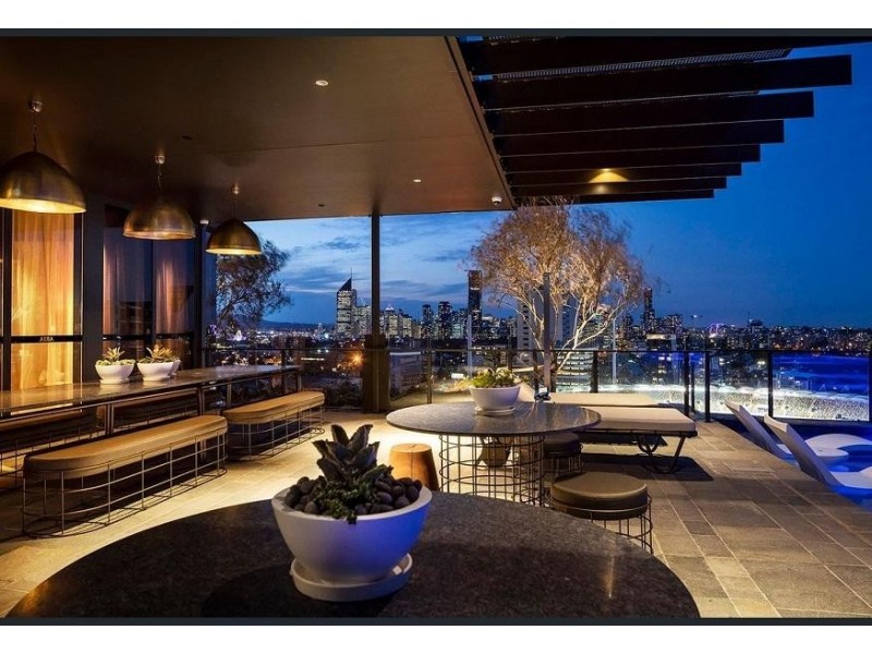 503/62 Logan Road, Woolloongabba QLD 4102