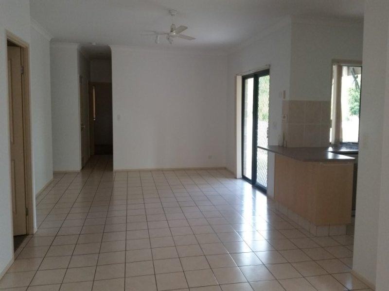 2 Cooba Place, Noosaville QLD 4566
