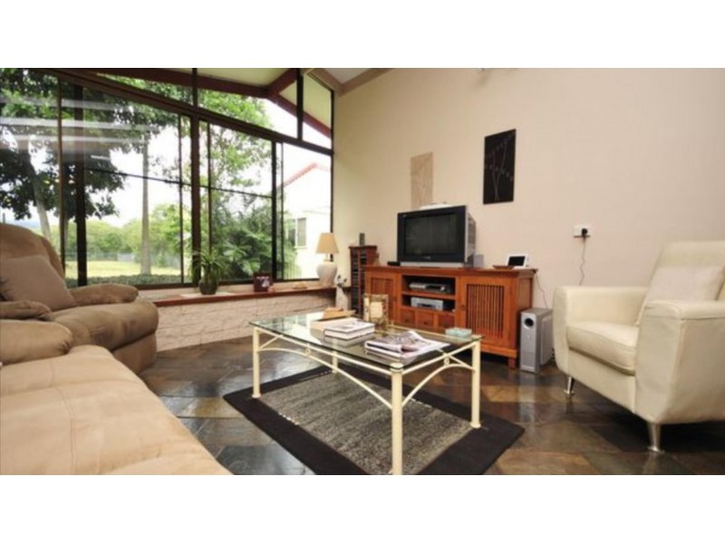 13 Mahogany Street, Holloways Beach QLD 4878