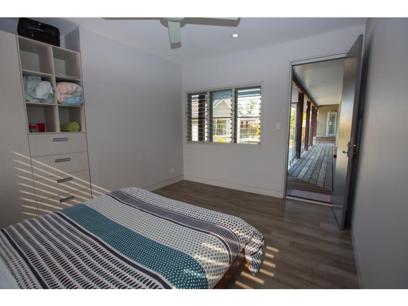 13 Voyager Street, South Mission Beach QLD 4852