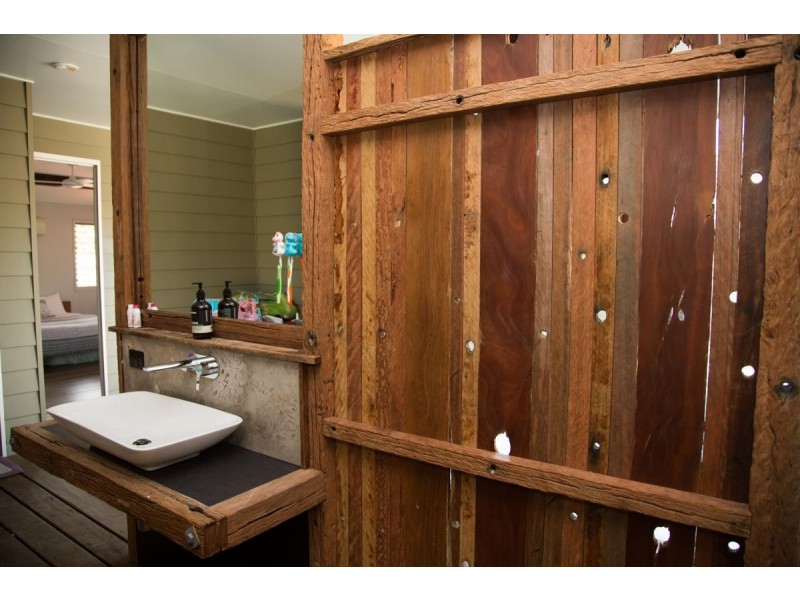 13 Voyager Street, South Mission Beach QLD 4852