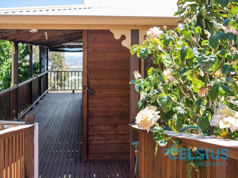 26 Girrawheen Drive, Gooseberry Hill WA 6076