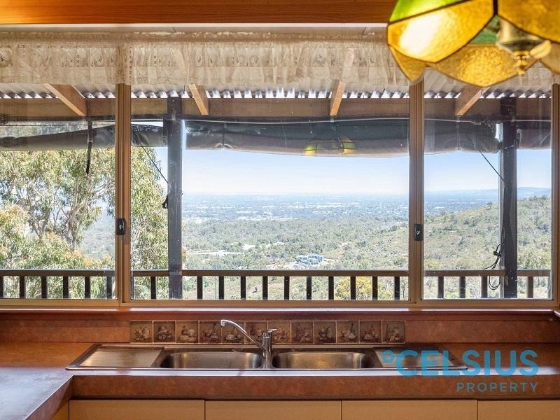 26 Girrawheen Drive, Gooseberry Hill WA 6076